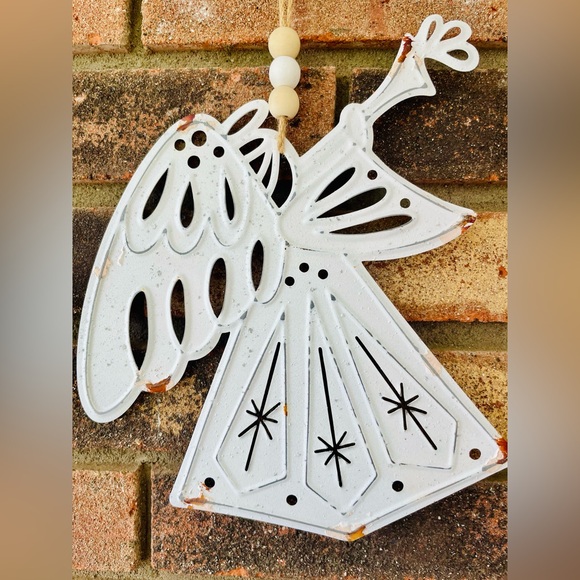 *Shabby Chic Metal Angel Ornament - Picture 6 of 12